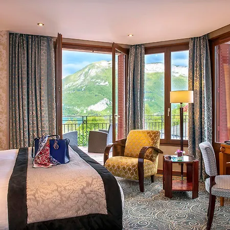 Les Trésoms Lake&spa