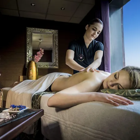 Les Tresoms And 4* Annecy