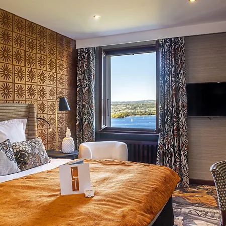 Les Tresoms And Hotel 4*