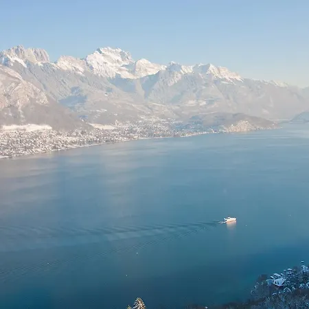 Les Trésoms Lake&spa Hotel