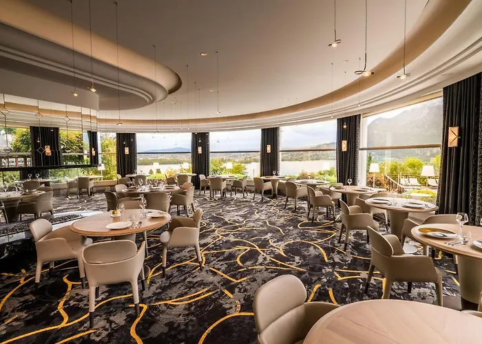 Les Tresoms And Hotel Annecy